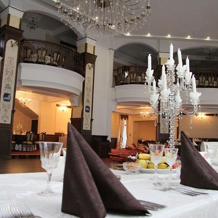 Pik Elegance Hotel Ploiesti Exterior photo